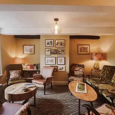 Royal Oak Hotel