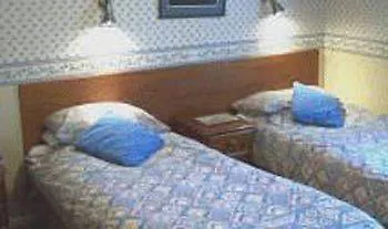 Royal Oak Hotel 3*